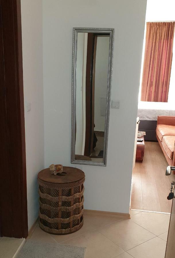 Студио Тони Varna Exterior foto